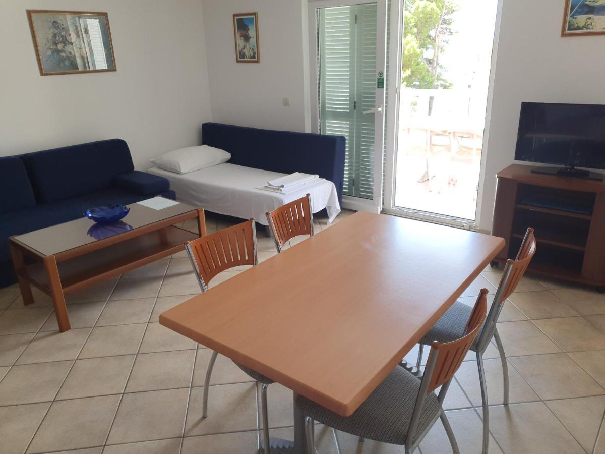Apartmani Loncar Brela Zewnętrze zdjęcie