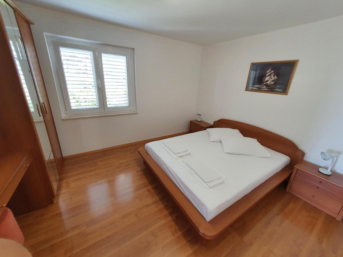 Apartmani Loncar Brela Zewnętrze zdjęcie