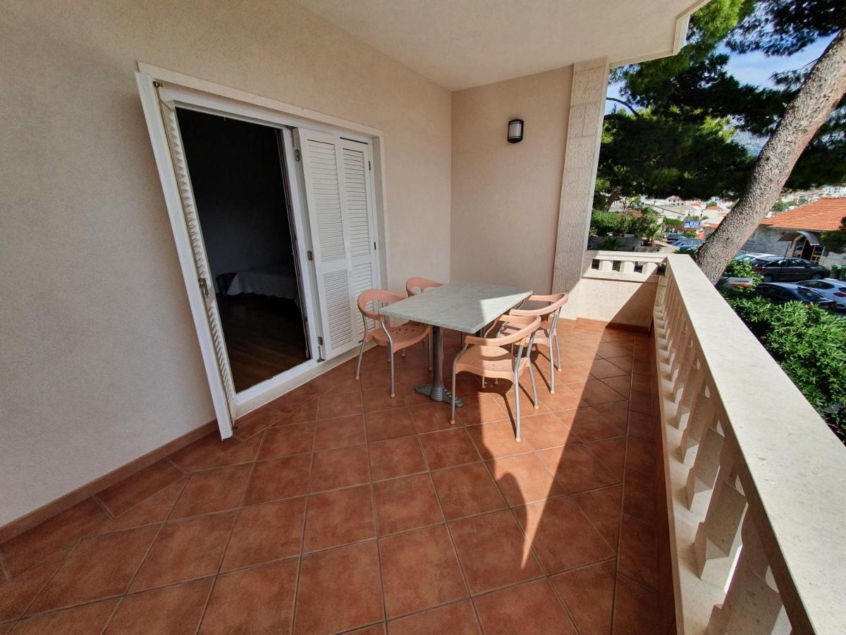 Apartmani Loncar Brela Zewnętrze zdjęcie